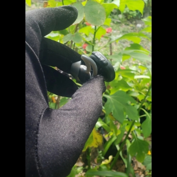 Bose SoundSport Wireless Bose SoundSport Earbud Bluetooth - Black - Picture 5 of 9